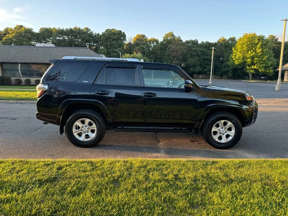 2015 Toyota 4Runner 5th Gen - Image 6 of 14