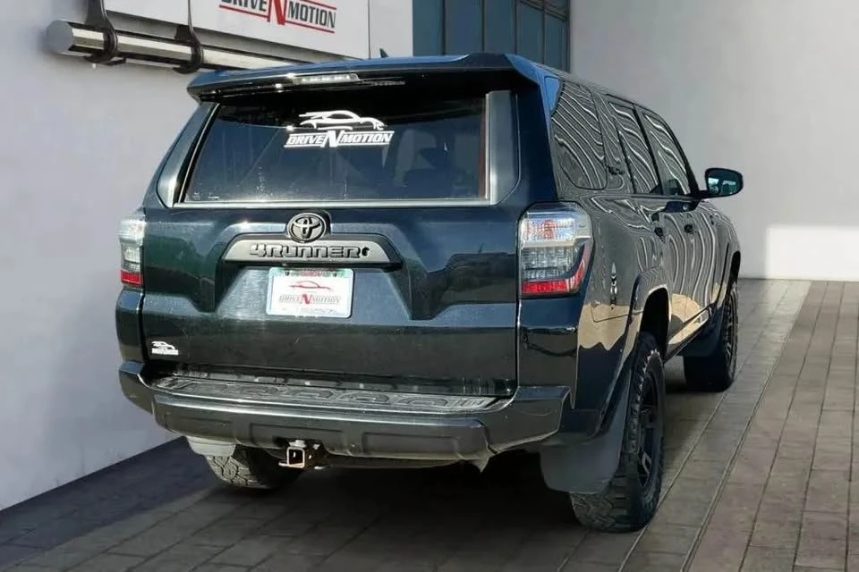 2015 Toyota 4Runner 5th Gen - Image 3 of 20