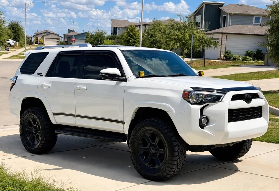 2015 Toyota 4Runner 5th Gen - Image 9 of 17