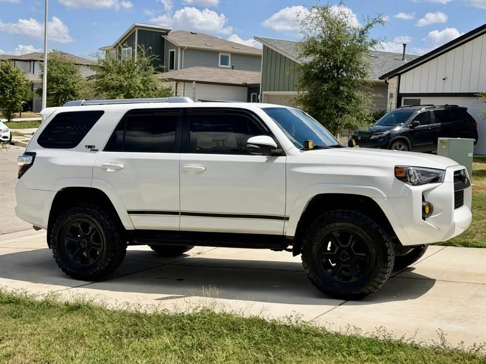2015 Toyota 4Runner 5th Gen - Image 8 of 17