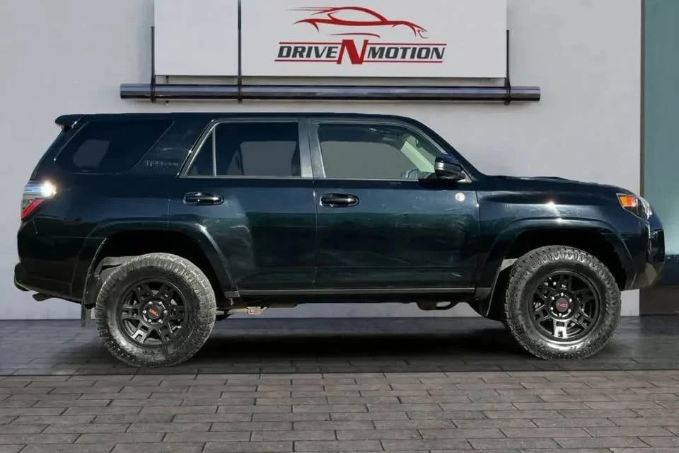2015 Toyota 4Runner 5th Gen - Image 3 of 16