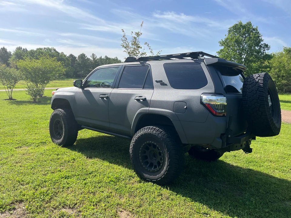2015 Toyota 4Runner 5th Gen - Image 9 of 31