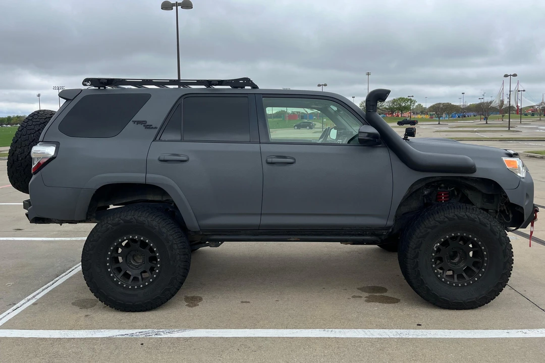 2015 Toyota 4Runner 5th Gen - Image 3 of 31