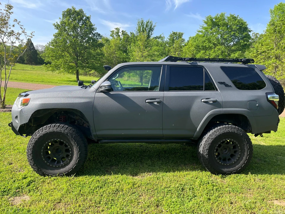 2015 Toyota 4Runner 5th Gen - Image 8 of 31