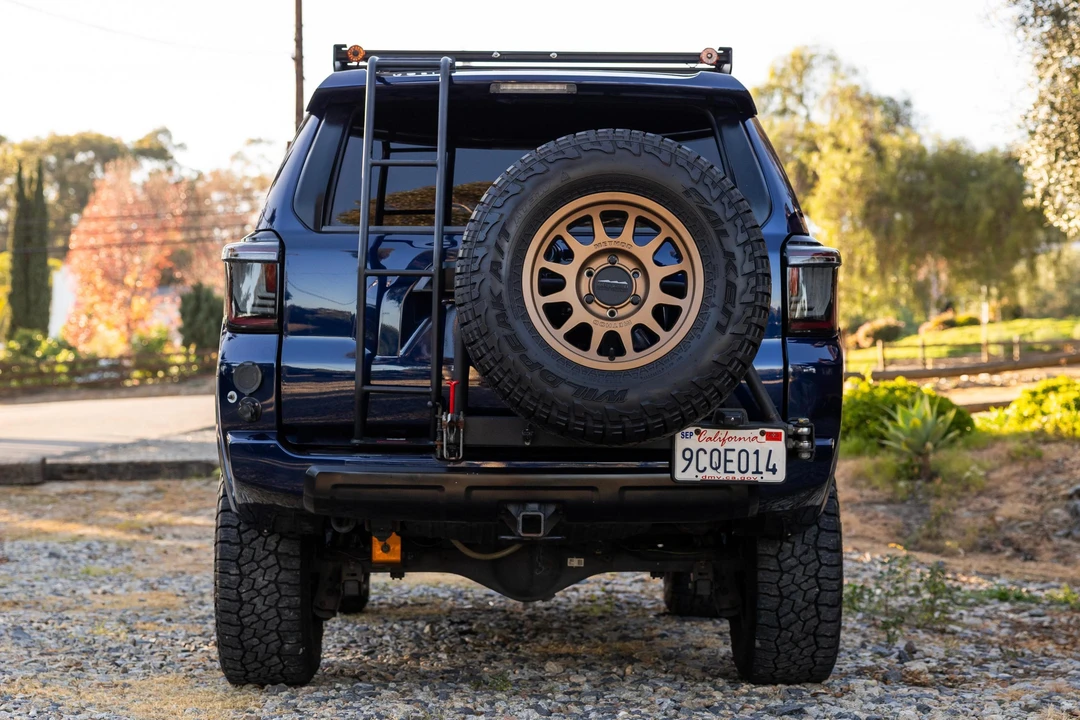 2015 Toyota 4Runner 5th Gen - Image 5 of 31