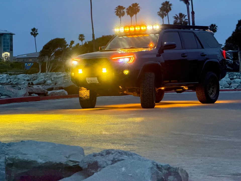 2015 Toyota 4Runner 5th Gen - Image 10 of 31