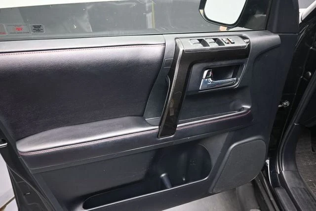 2015 Toyota 4Runner 5th Gen - Image 8 of 20