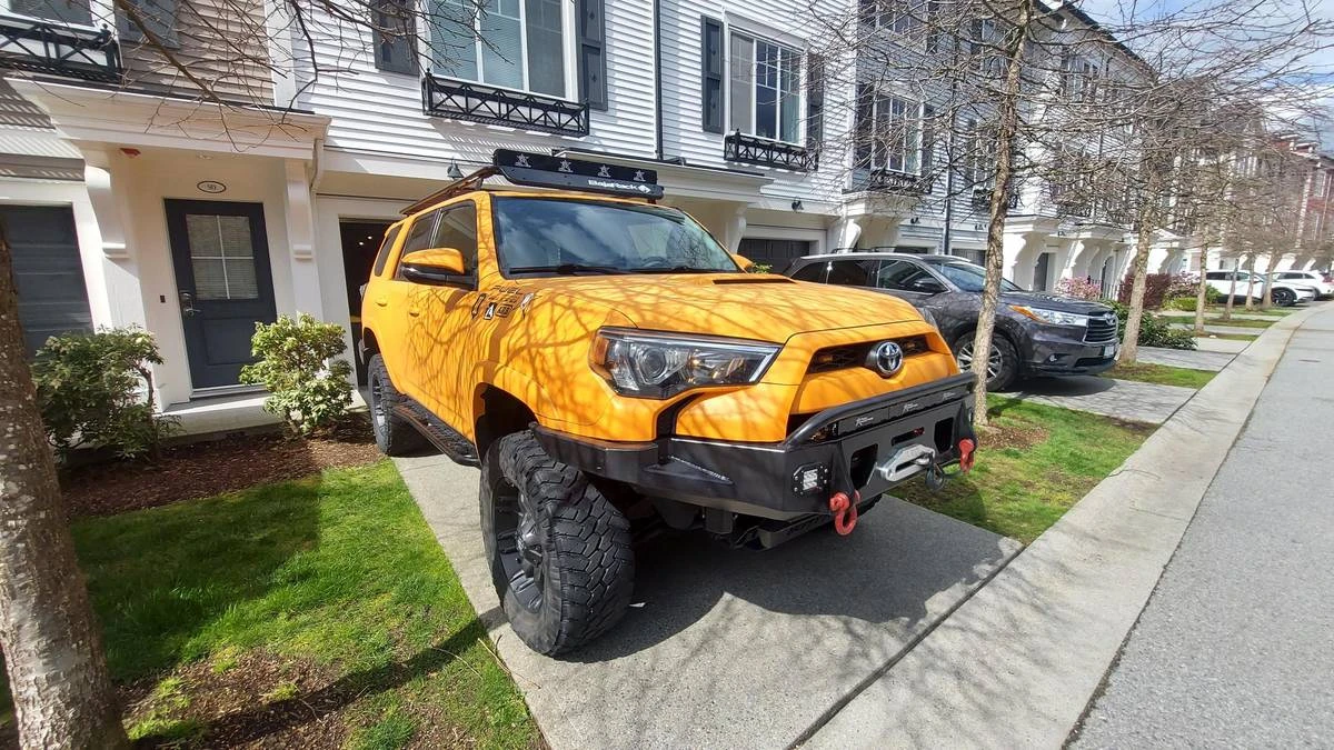 2015 Toyota 4Runner 5th Gen - Image 11 of 16