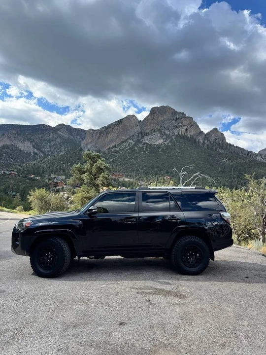 2015 Toyota 4Runner 5th Gen - Image 3 of 19