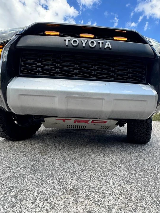2015 Toyota 4Runner 5th Gen - Image 9 of 19