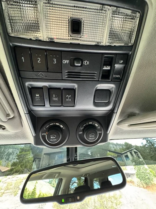 2015 Toyota 4Runner 5th Gen - Image 13 of 19
