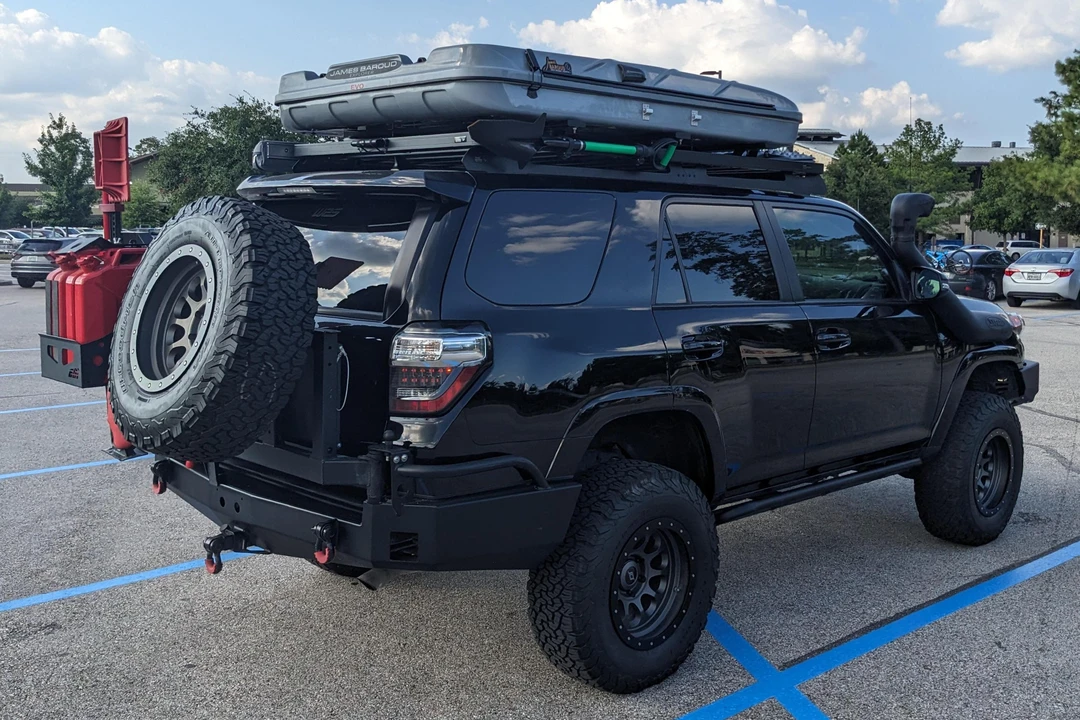 2015 Toyota 4Runner 5th Gen - Image 4 of 31