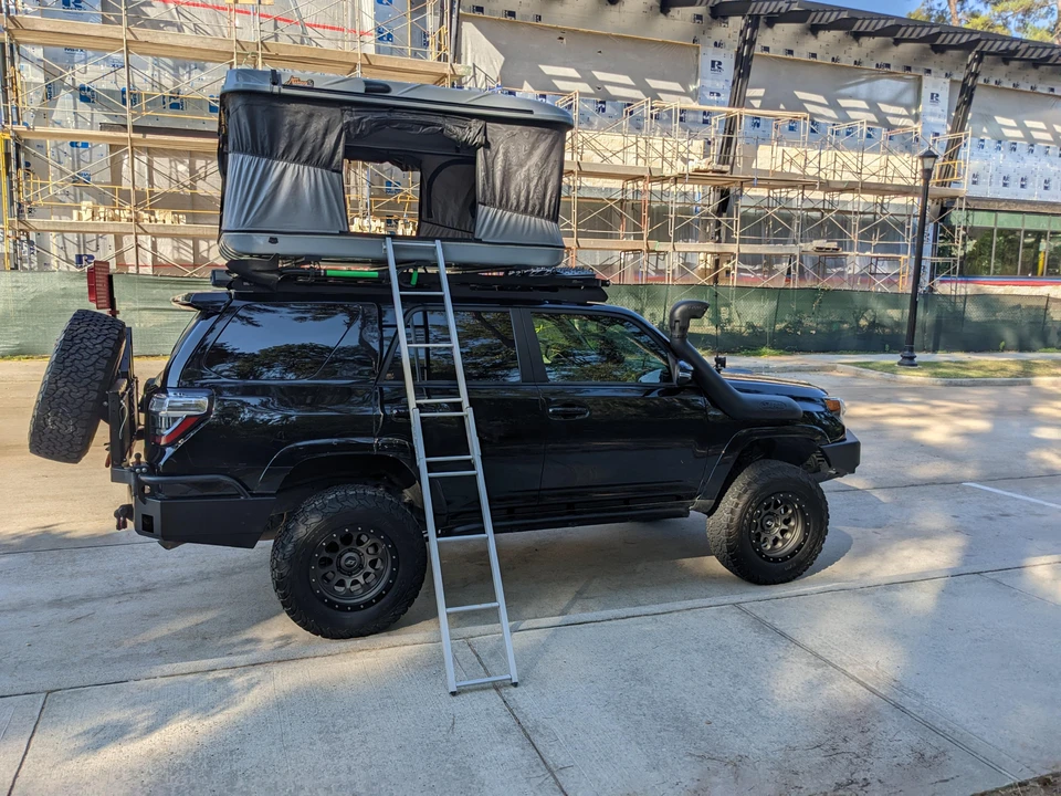 2015 Toyota 4Runner 5th Gen - Image 11 of 31