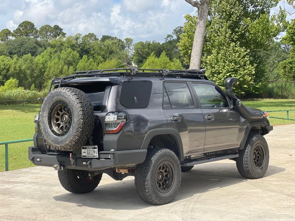 2015 Toyota 4Runner 5th Gen - Image 9 of 31