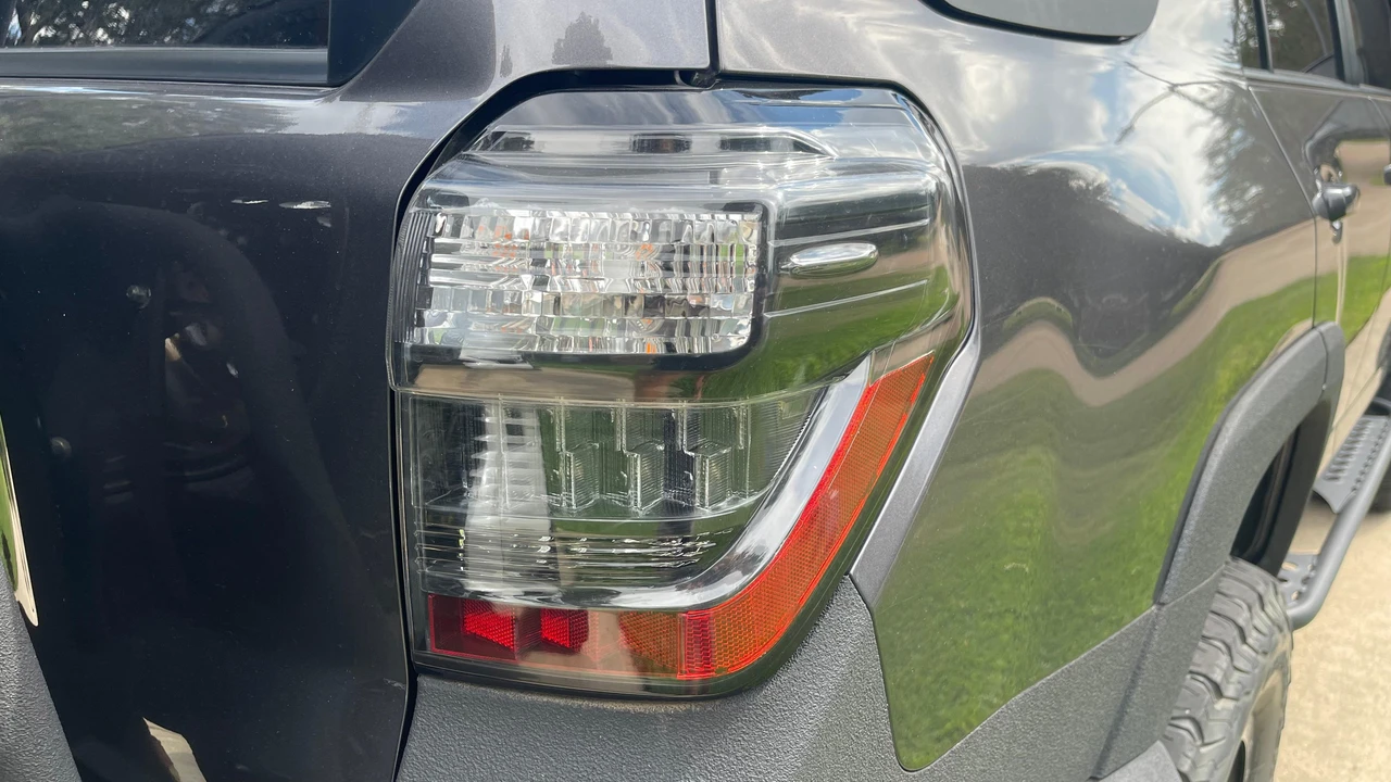 2015 Toyota 4Runner 5th Gen - Image 24 of 31