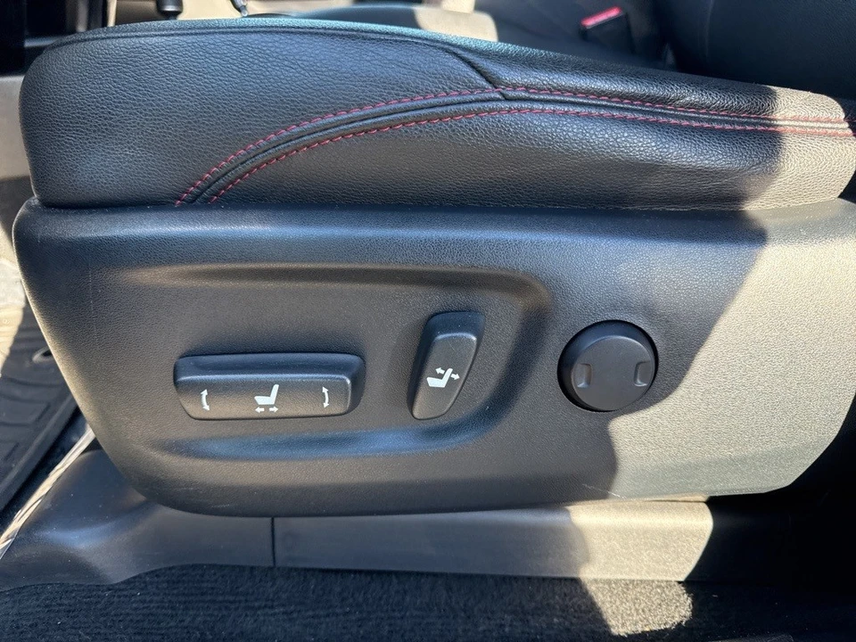 2015 Toyota 4Runner 5th Gen - Image 10 of 12