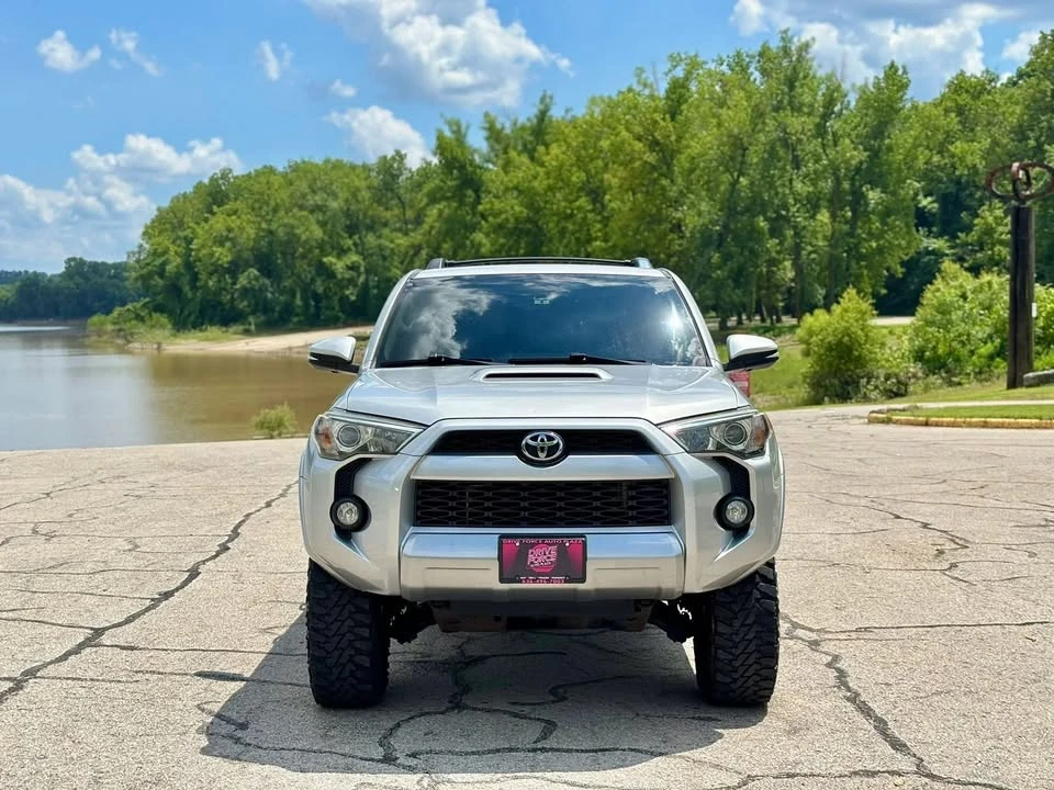 2015 Toyota 4Runner 5th Gen - Image 2 of 19