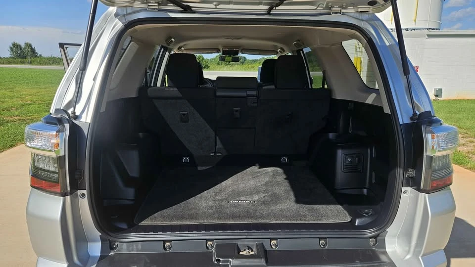 2015 Toyota 4Runner 5th Gen - Image 15 of 19