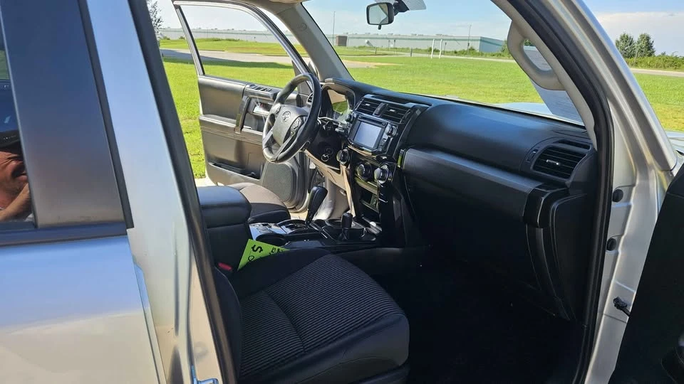 2015 Toyota 4Runner 5th Gen - Image 18 of 19