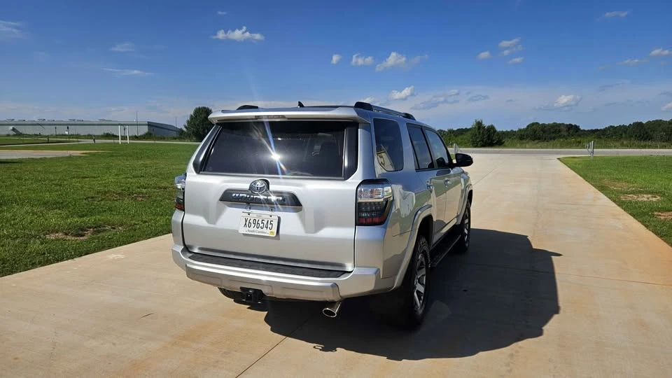 2015 Toyota 4Runner 5th Gen - Image 4 of 19
