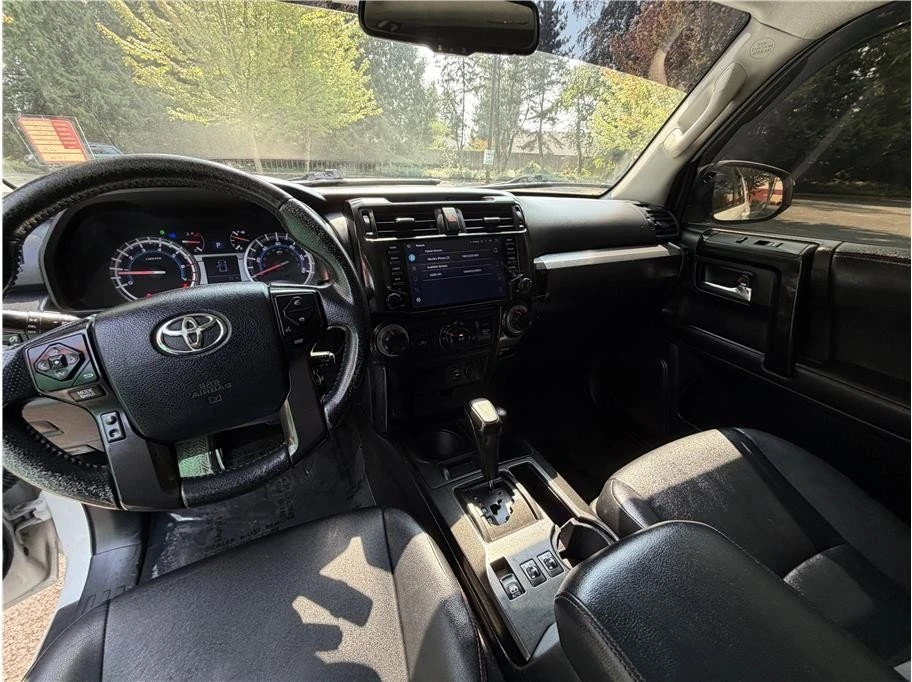 2015 Toyota 4Runner 5th Gen - Image 18 of 20
