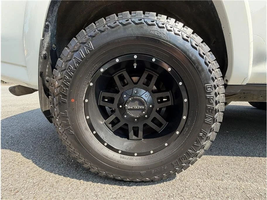 2015 Toyota 4Runner 5th Gen - Image 10 of 20