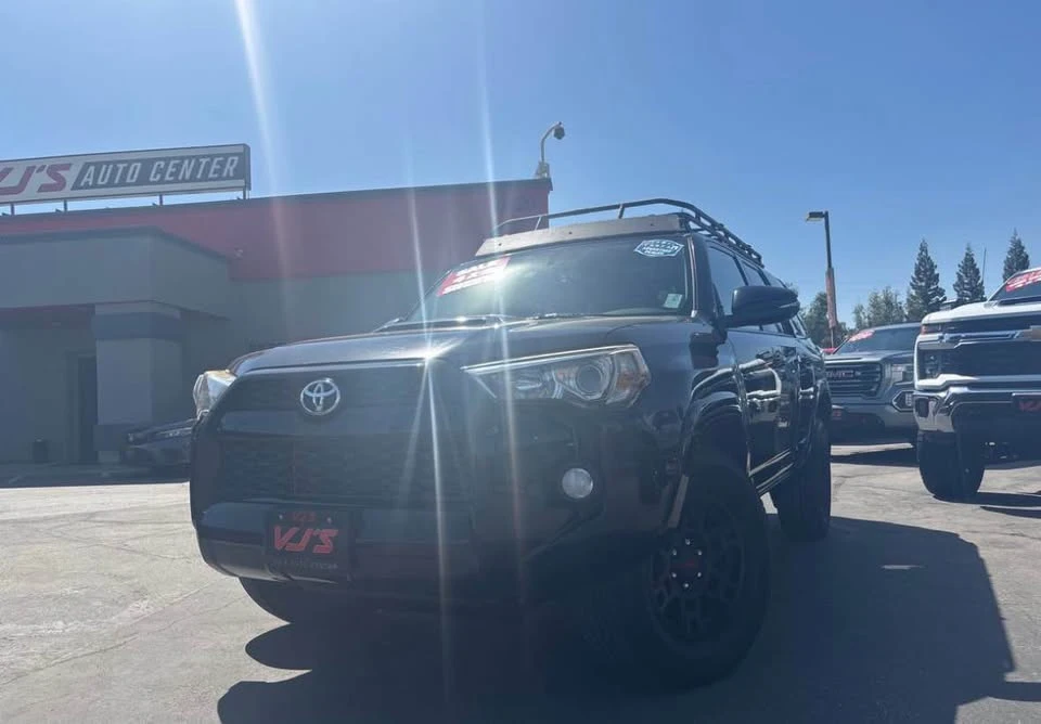 2015 Toyota 4Runner 5th Gen - Image 2 of 19