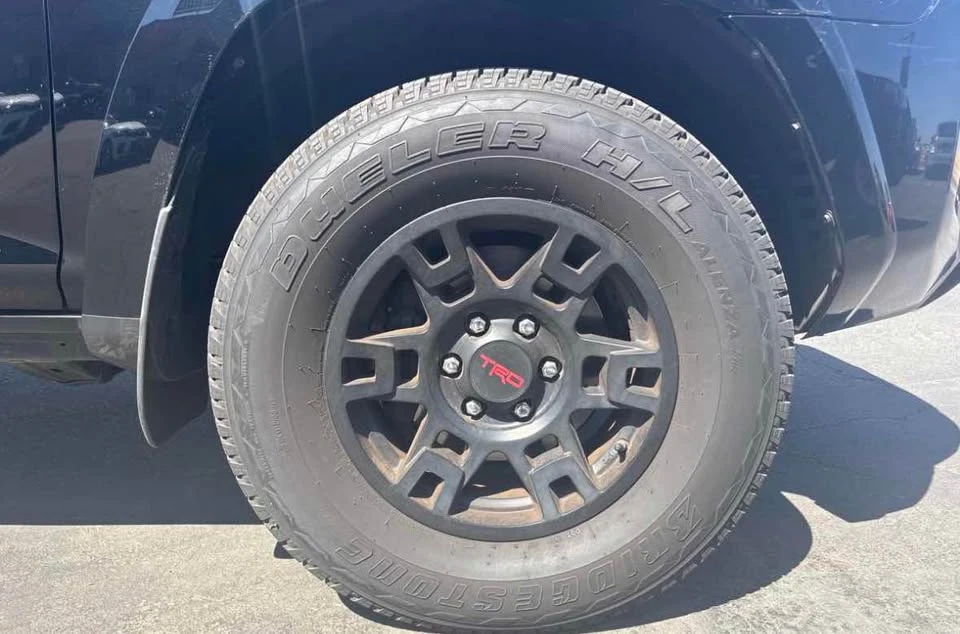 2015 Toyota 4Runner 5th Gen - Image 5 of 19