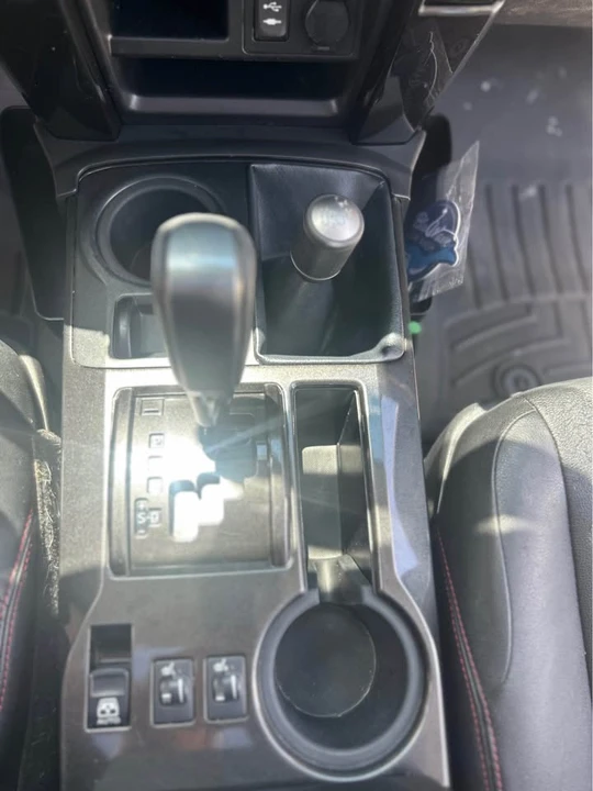 2015 Toyota 4Runner 5th Gen - Image 9 of 16
