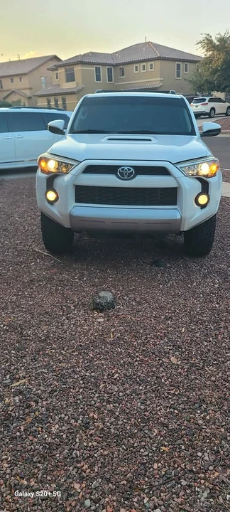 2015 Toyota 4Runner 5th Gen - Image 10 of 17