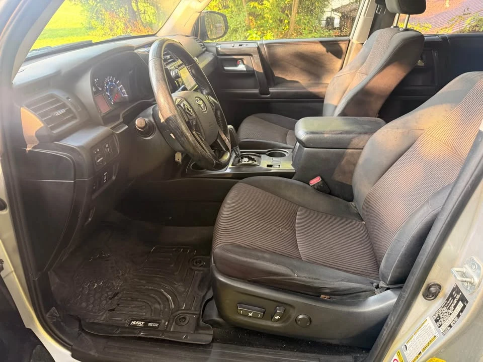 2015 Toyota 4Runner 5th Gen - Image 7 of 11