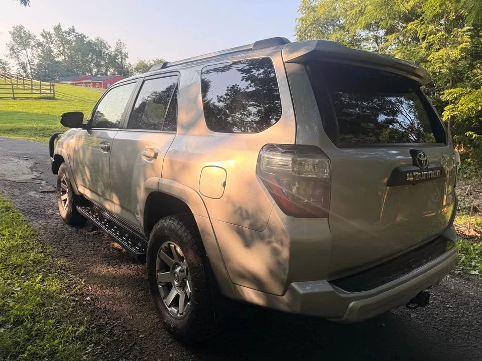 2015 Toyota 4Runner 5th Gen - Image 5 of 11