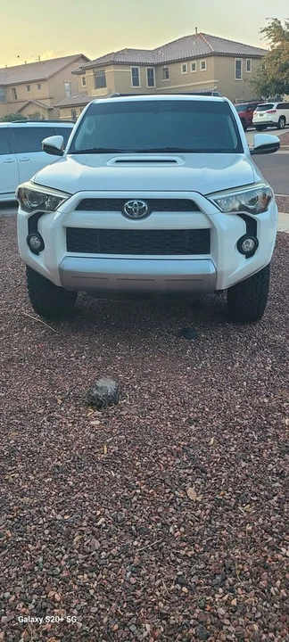 2015 Toyota 4Runner 5th Gen - Image 4 of 17