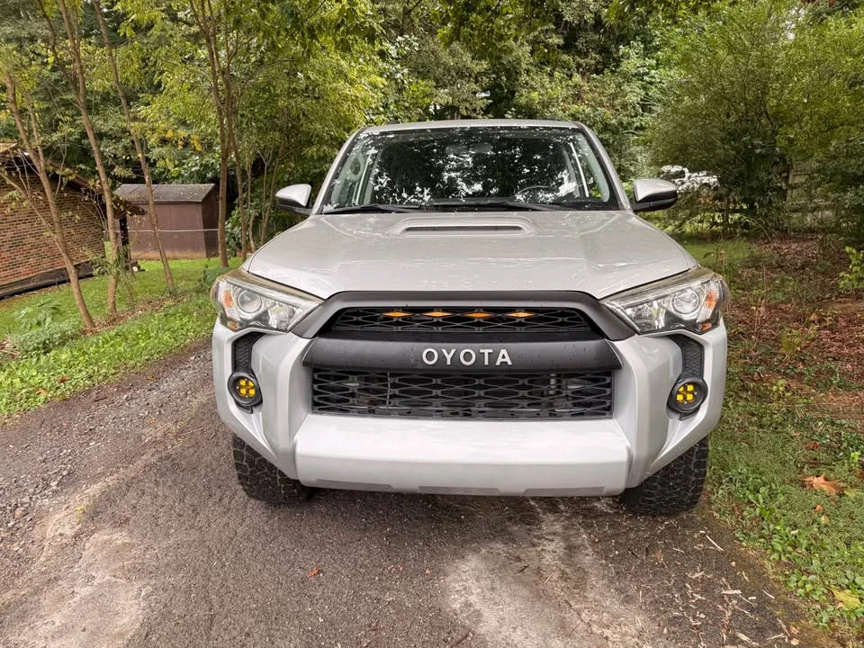 2015 Toyota 4Runner 5th Gen - Image 2 of 11