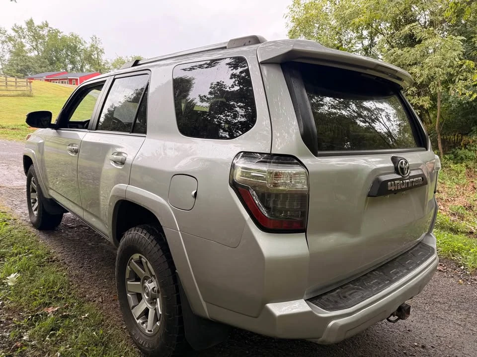 2015 Toyota 4Runner 5th Gen - Image 5 of 11