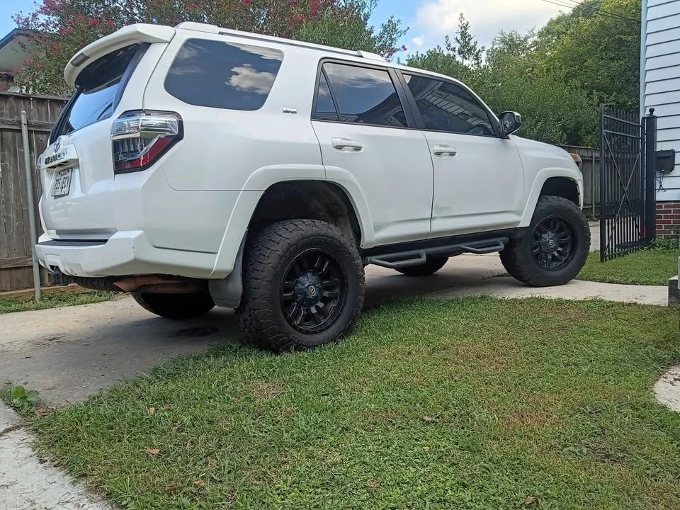 2015 Toyota 4Runner 5th Gen - Image 13 of 14