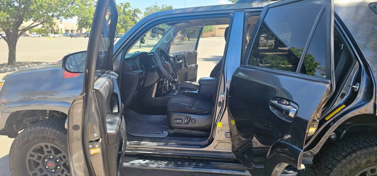 2015 Toyota 4Runner 5th Gen - Image 9 of 19