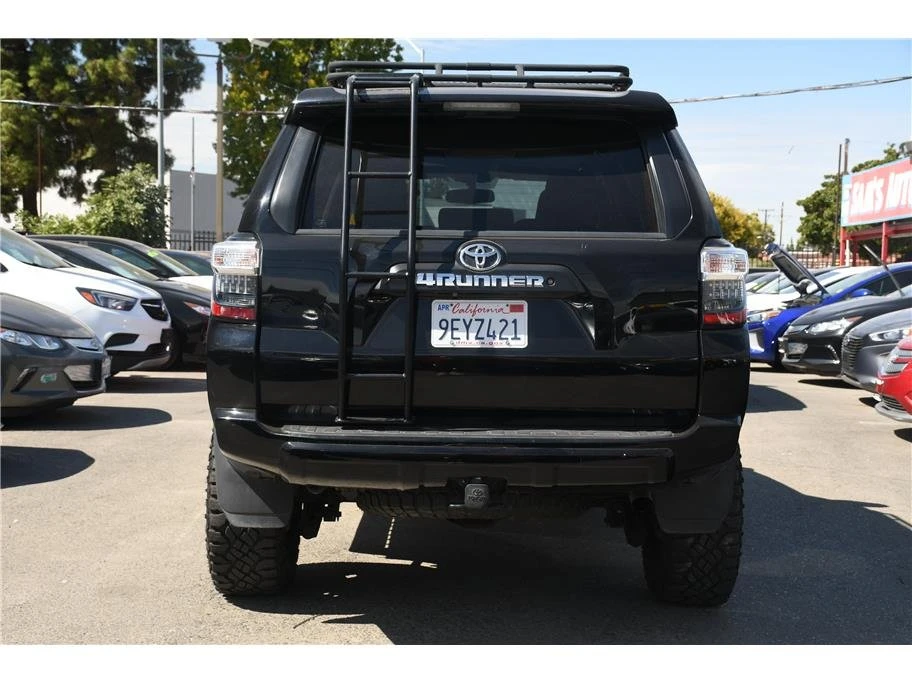 2015 Toyota 4Runner 5th Gen - Image 5 of 16