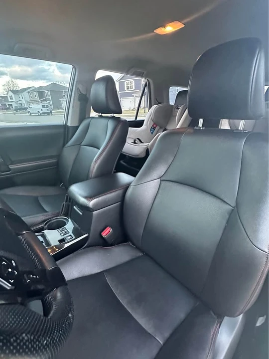 2015 Toyota 4Runner 5th Gen - Image 6 of 9
