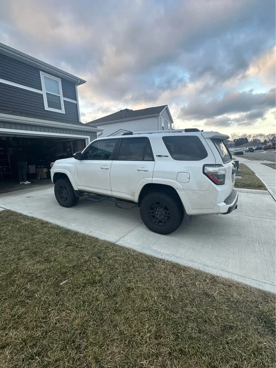 2015 Toyota 4Runner 5th Gen - Image 2 of 9