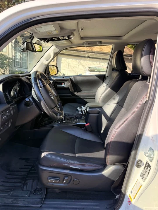 2015 Toyota 4Runner 5th Gen - Image 5 of 16