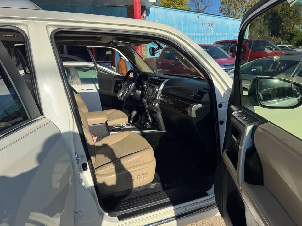 2015 Toyota 4Runner 5th Gen - Image 17 of 19