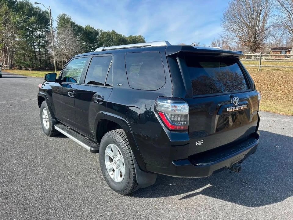2015 Toyota 4Runner 5th Gen - Image 5 of 15