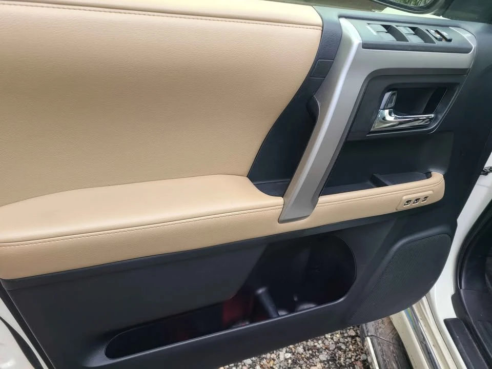 2015 Toyota 4Runner 5th Gen - Image 17 of 18
