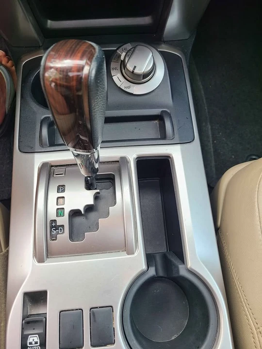2015 Toyota 4Runner 5th Gen - Image 9 of 18