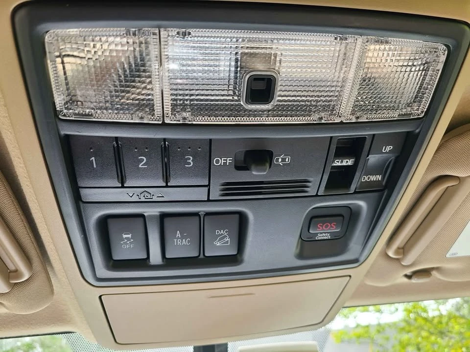 2015 Toyota 4Runner 5th Gen - Image 8 of 18