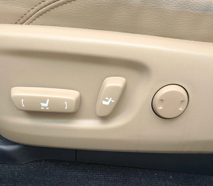 2015 Toyota 4Runner 5th Gen - Image 16 of 18