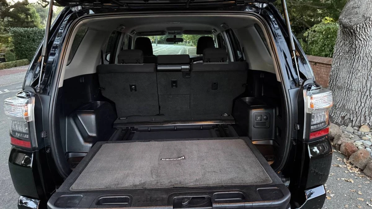 2015 Toyota 4Runner 5th Gen - Image 13 of 18