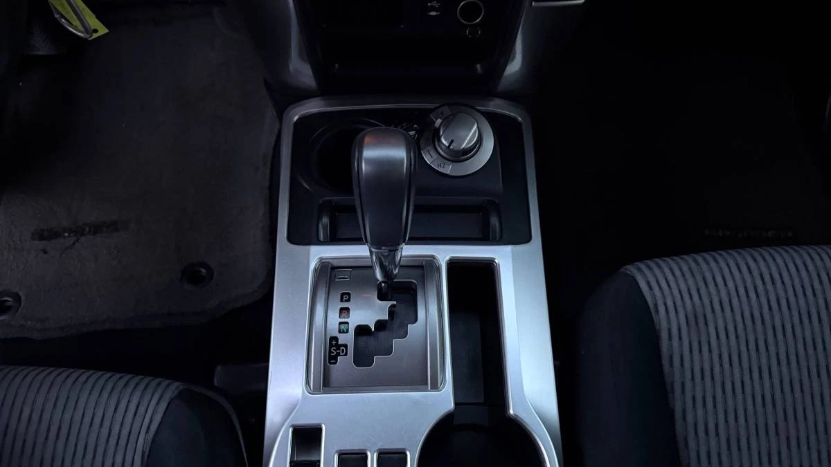 2015 Toyota 4Runner 5th Gen - Image 16 of 18