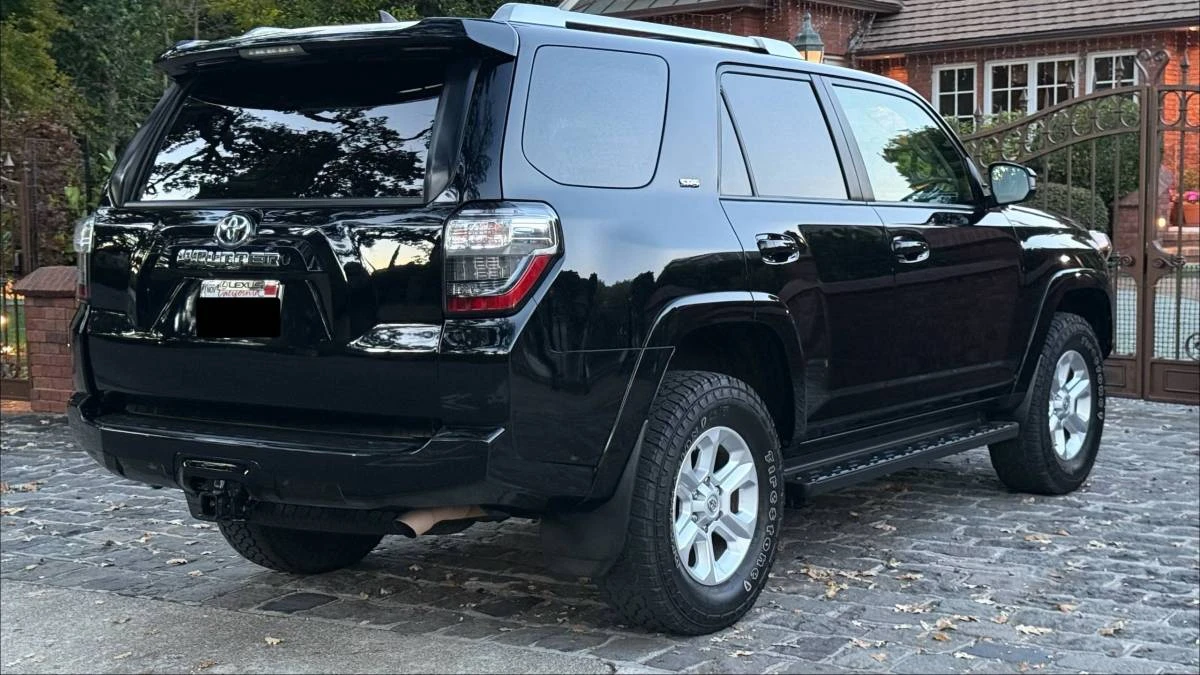 2015 Toyota 4Runner 5th Gen - Image 4 of 18